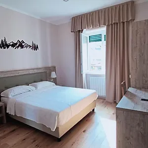 https://house-central-station-ponte-seveso-18.italymilanhotels.net